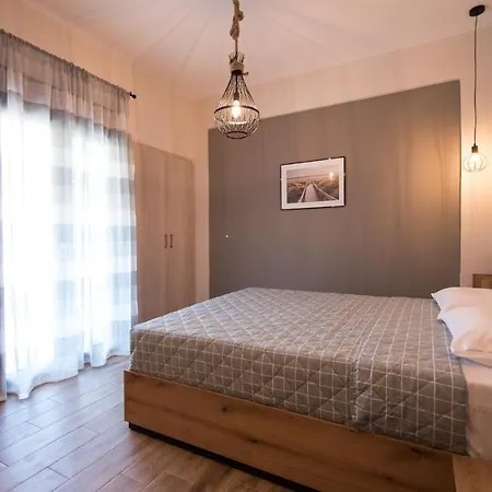 Penny's House - Coral Apartment
